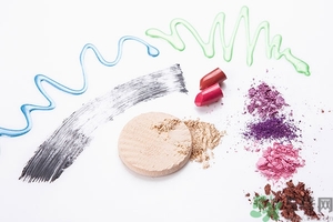 bb霜弄衣服上怎么洗？bb霜弄到白色衣服上怎么辦？