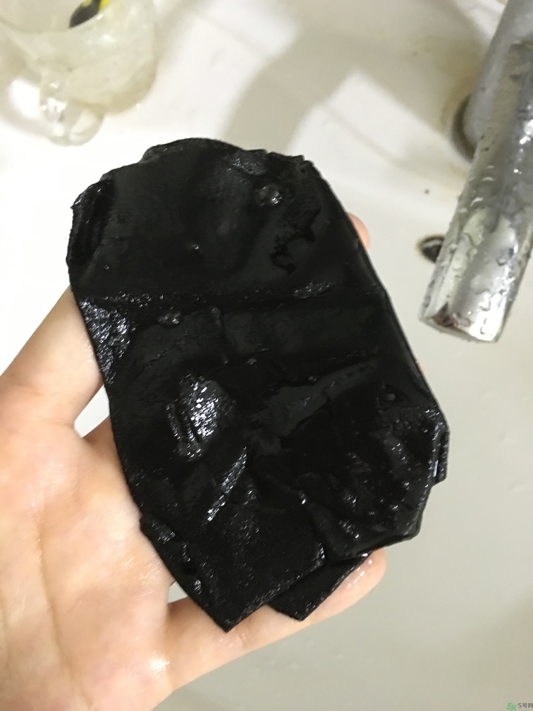 春雨和水光面膜哪個好？春雨面膜和水光面膜哪個好？