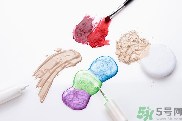 bb霜弄衣服上怎么洗？bb霜弄到白色衣服上怎么辦？