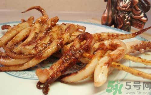 吃魷魚可以喝豆?jié){嗎?魷魚能和豆?jié){一起吃嗎? 吃魷魚可以喝豆?jié){嗎?魷魚能和豆?jié){一起吃嗎?