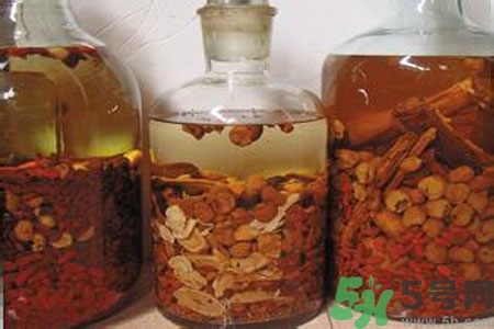藥酒的好處有哪些？長期喝藥酒的好處有什么？