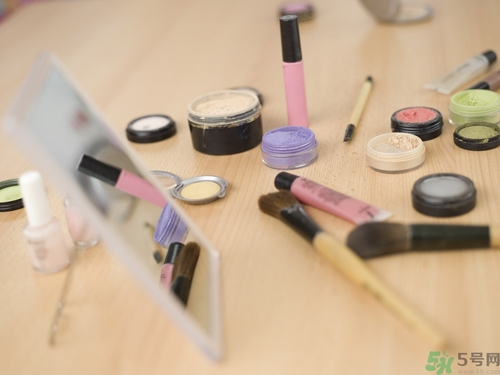 bb霜會堵塞毛孔嗎？bb霜會傷害皮膚嗎？