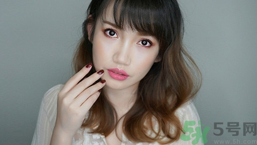 眼影能當(dāng)鼻影用嗎?眼影當(dāng)鼻影用可以嗎 眼影能當(dāng)鼻影用嗎?眼影當(dāng)鼻影用可以嗎