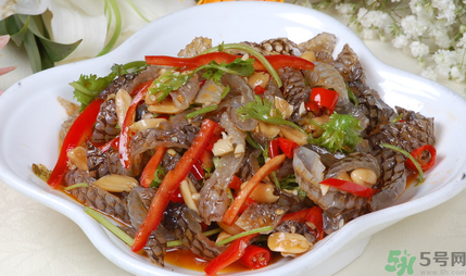 吃魚(yú)皮好嗎？魚(yú)皮怎么做好吃？