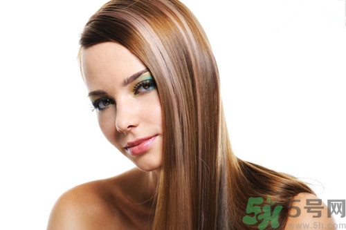 一年可以染幾次頭發(fā)呢?頭發(fā)染多了有什么危害 一年可以染幾次頭發(fā)呢?頭發(fā)染多了有什么危害