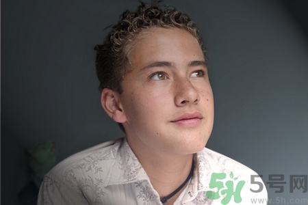 孩子無(wú)理取鬧家長(zhǎng)該怎么辦?孩子提出無(wú)理要求怎么辦 孩子無(wú)理取鬧家長(zhǎng)該怎么辦?孩子提出無(wú)理要求怎么辦