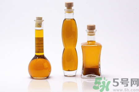 化妝水濕敷是什么意思?化妝水濕敷有什么作用 化妝水濕敷是什么意思?化妝水濕敷有什么作用