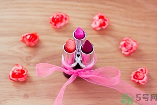 口紅放冰箱冷藏還是冷凍？夏天口紅冷藏還是冷凍？