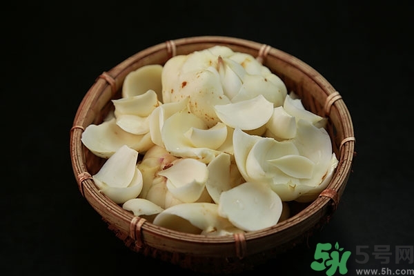 鮮百合吃多了會中毒嗎?鮮百合的吃法禁忌 鮮百合吃多了會中毒嗎?鮮百合的吃法禁忌