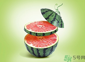 凍成冰的西瓜能吃嗎？吃西瓜拉肚子是怎么回事？