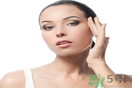 太陽(yáng)穴長(zhǎng)痘是怎么回事？太陽(yáng)穴長(zhǎng)痘的原因是什么？