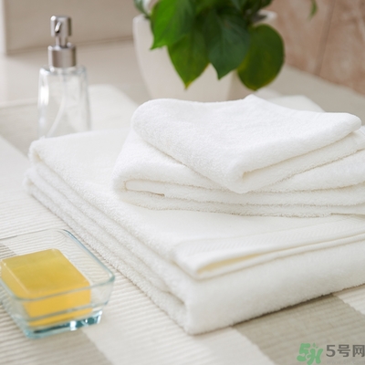 洗臉毛巾發(fā)粘怎么辦?洗臉毛巾如何清洗 洗臉毛巾發(fā)粘怎么辦?洗臉毛巾如何清洗