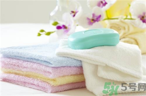 洗臉毛巾發(fā)粘怎么辦?洗臉毛巾如何清洗 洗臉毛巾發(fā)粘怎么辦?洗臉毛巾如何清洗