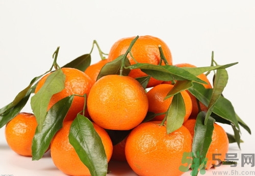 橘子沒熟能泡水喝嗎?橘子沒熟泡水喝會怎么樣 橘子沒熟能泡水喝嗎?橘子沒熟泡水喝會怎么樣