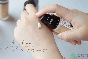 粉底液可以用多久？粉底液過期了還能用嗎？