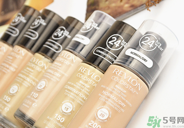 粉底液可以直接涂臉上嗎？粉底液用什么上妝最好？