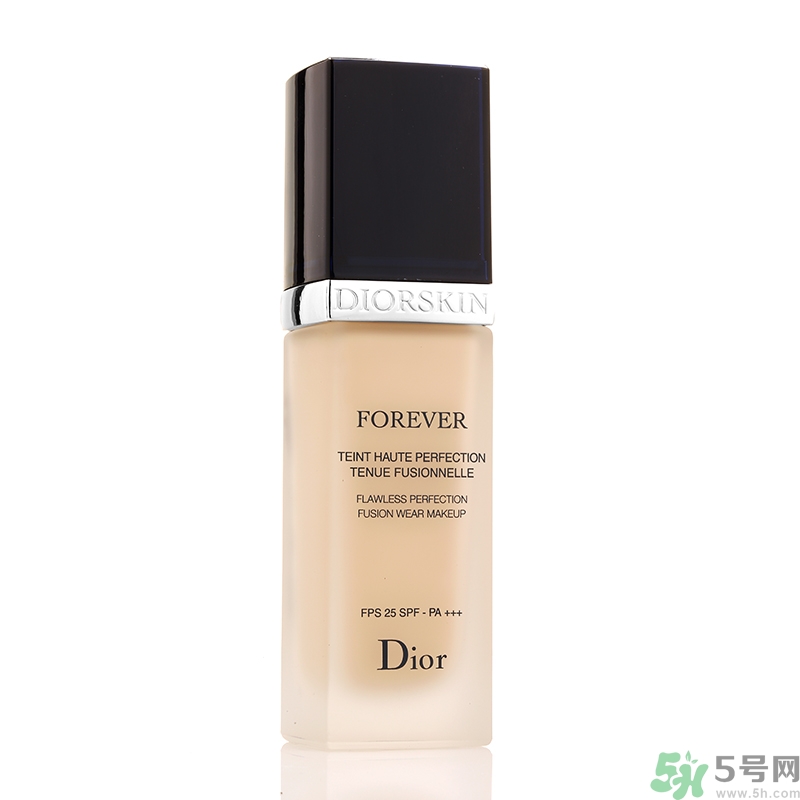 粉底液會悶痘嗎？粉底液會過敏嗎？