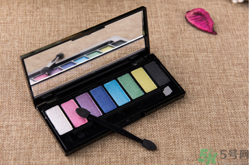 眼影里面的亮粉有害嗎？眼影里有滑石粉有害嗎？