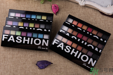 眼影里面的亮粉有害嗎？眼影里有滑石粉有害嗎？