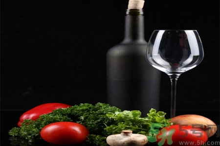 怎么開(kāi)紅酒？葡萄酒怎么開(kāi)？