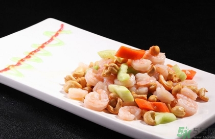 腰果的皮可以吃嗎?吃腰果皮好嗎? 腰果的皮可以吃嗎?吃腰果皮好嗎?