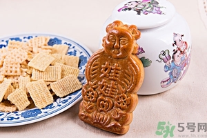 冰皮月餅和普通月餅的區(qū)別 蘇式月餅和廣式月餅的區(qū)別？