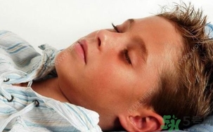 15歲男孩腰疼怎么回事？15歲男孩腰疼怎么辦？