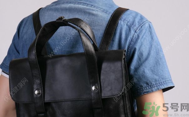 15歲的人駝背怎么辦？15歲駝背能糾正嗎？