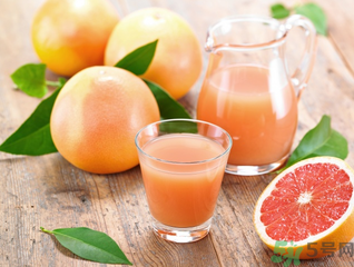 西柚怎么吃？西柚和什么榨汁好喝？