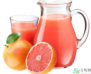 西柚怎么吃？西柚和什么榨汁好喝？