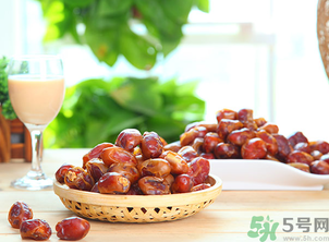 椰棗好吃嗎？椰棗和紅棗的區(qū)別