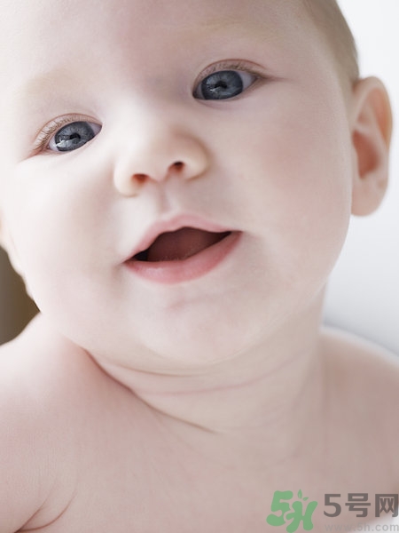 寶寶能吃維生素C嗎?寶寶吃維生素C有什么作用 寶寶能吃維生素C嗎?寶寶吃維生素C有什么作用