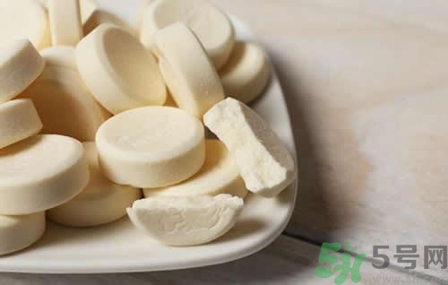 鈣片可以嚼著吃嗎？鈣片可以長期服用嗎？