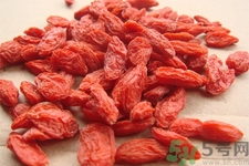 枸杞子泡酒可以壯陽嗎？枸杞子泡酒有副作用嗎？