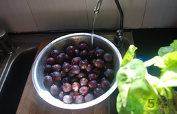 巨峰葡萄怎么挑？巨峰葡萄怎么洗？