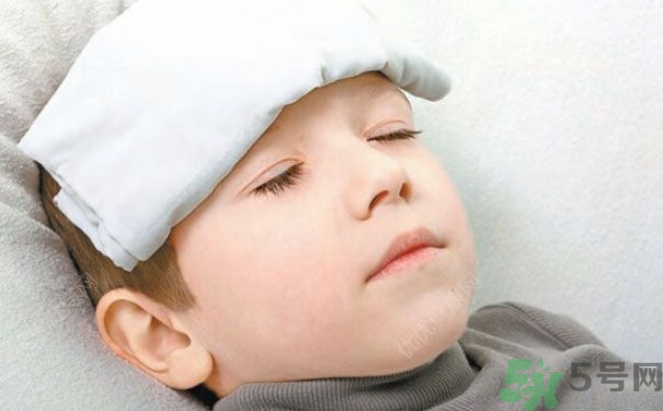 寶寶發(fā)燒如何物理降溫？寶寶發(fā)燒如何快速退燒？