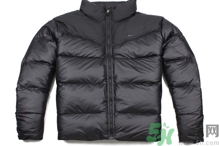 ?羽絨服可以用洗衣機洗嗎？羽絨服上油漬怎么洗？