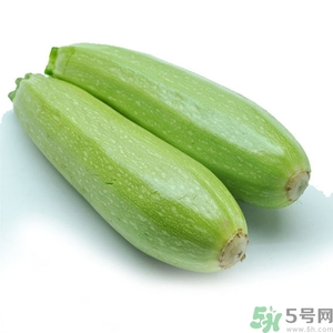 西葫蘆的營養(yǎng)價值 西葫蘆的功效與作用 西葫蘆的營養(yǎng)價值 西葫蘆的功效與作用