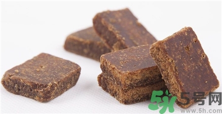 紅糖和赤砂糖的區(qū)別 紅糖和赤砂糖怎么鑒別 紅糖和赤砂糖的區(qū)別 紅糖和赤砂糖怎么鑒別