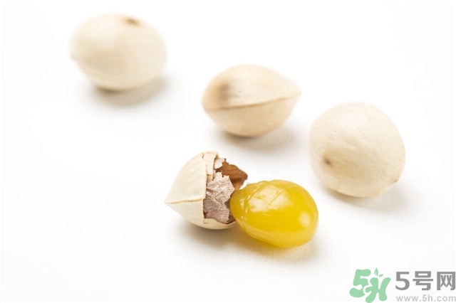 新鮮的白果怎么吃最好且有營養(yǎng)？白果怎么吃不會中毒？