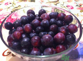 黑加侖的營(yíng)養(yǎng)價(jià)值 黑加侖的功效與作用 黑加侖的營(yíng)養(yǎng)價(jià)值 黑加侖的功效與作用