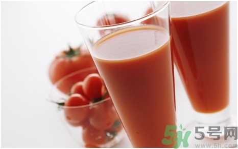 番茄汁可以空腹喝嗎?番茄汁空腹喝會(huì)怎么樣 番茄汁可以空腹喝嗎?番茄汁空腹喝會(huì)怎么樣