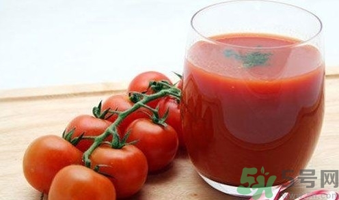 番茄汁可以空腹喝嗎?番茄汁空腹喝會(huì)怎么樣 番茄汁可以空腹喝嗎?番茄汁空腹喝會(huì)怎么樣