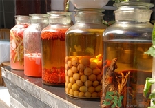 三七可以泡酒嗎?三七泡酒的功效與作用 三七可以泡酒嗎?三七泡酒的功效與作用