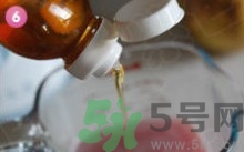 石榴水弄衣服上怎么洗？石榴汁怎么清洗？