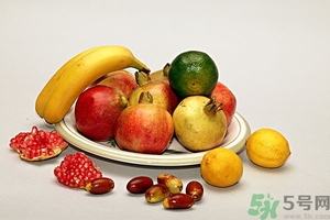 蘋果和桃子能一起榨汁嗎？蘋果和桃子能一起煮嗎？