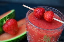 芹菜汁可以擦臉嗎?芹菜汁可以做面膜嗎 芹菜汁可以擦臉嗎?芹菜汁可以做面膜嗎