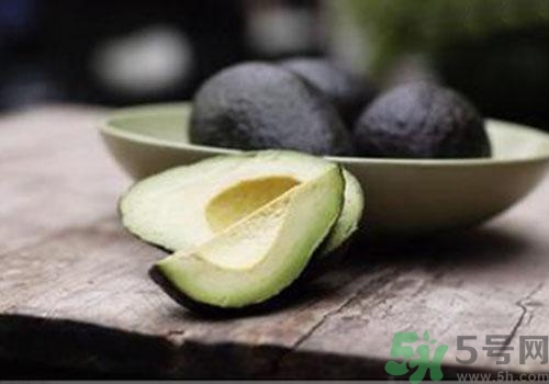 牛油果和香蕉可以一起吃嗎？牛油果和香蕉一起吃多少合適？
