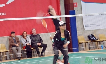 打羽毛球有什么好處？打羽毛球有什么壞處？