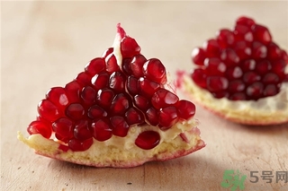 吃石榴牙齒變黑怎么辦？石榴吃了牙齒會(huì)變黑嗎？